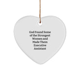 Funny Executive Assistant Heart Ornament Gifts from Women to Executive Assistants, Perfect for Christmas - Image 1